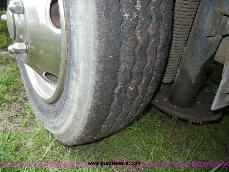 image for item C4291 1993 Chevrolet Fleetwood Bounder RV camper