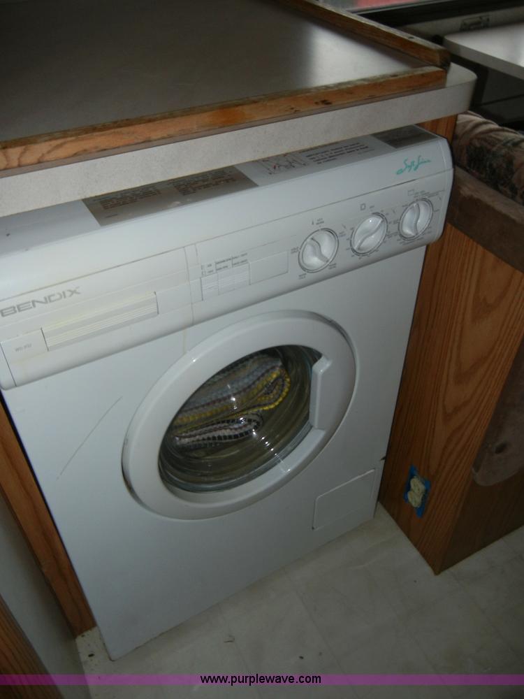 image for item C4291 1993 Chevrolet Fleetwood Bounder RV camper