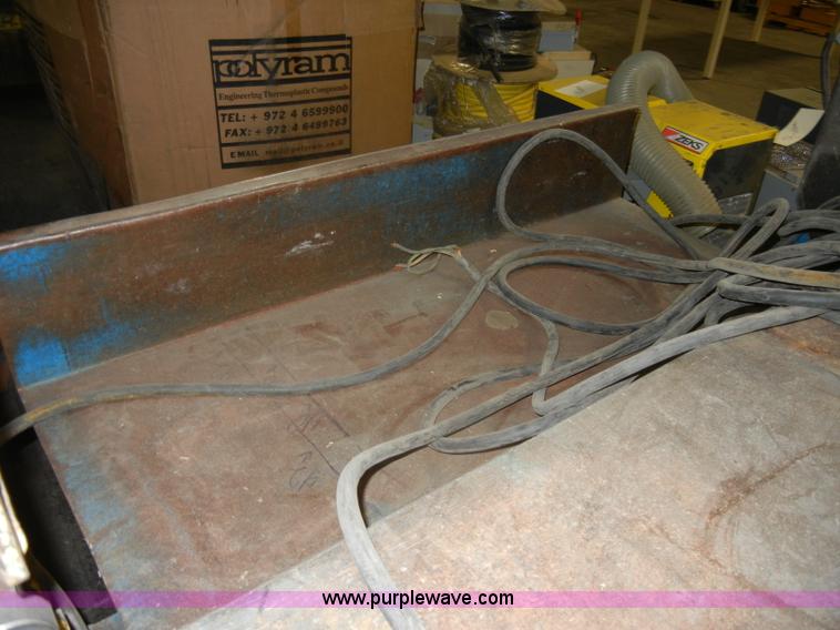 image for item C4293 Rippit pallet dismantling unit