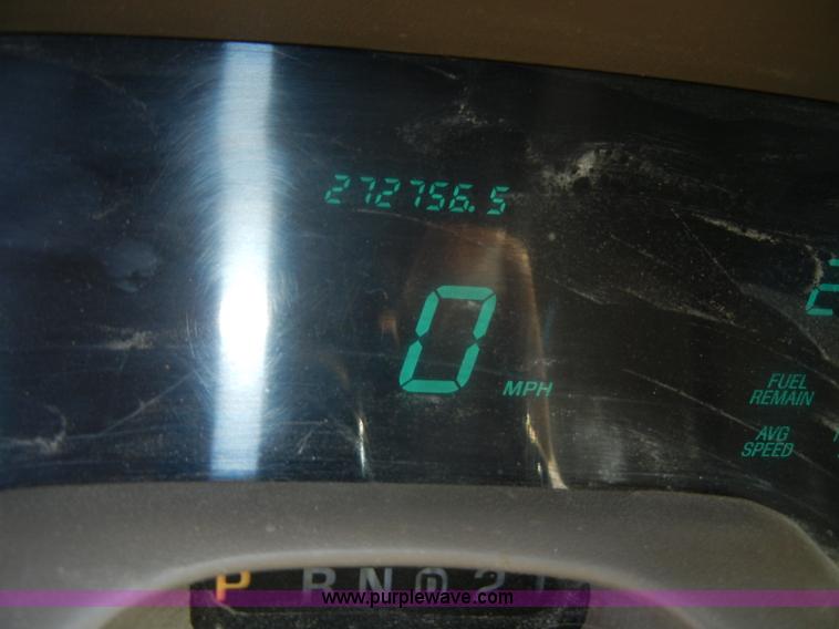 image for item C4322 1997 Lincoln Town Car Executive