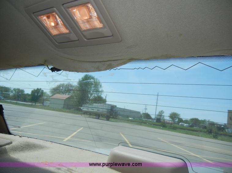 image for item C4322 1997 Lincoln Town Car Executive