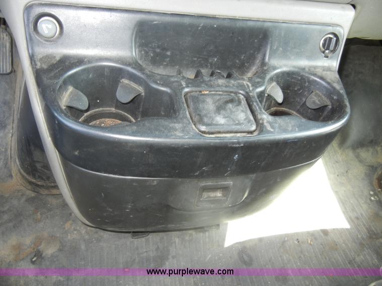 image for item C4323 2001 GMC G3500 utility van