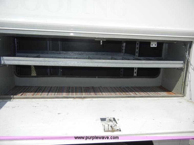 image for item C4323 2001 GMC G3500 utility van