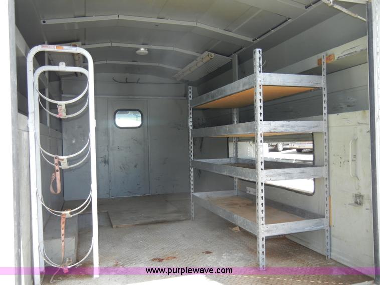 image for item C4323 2001 GMC G3500 utility van