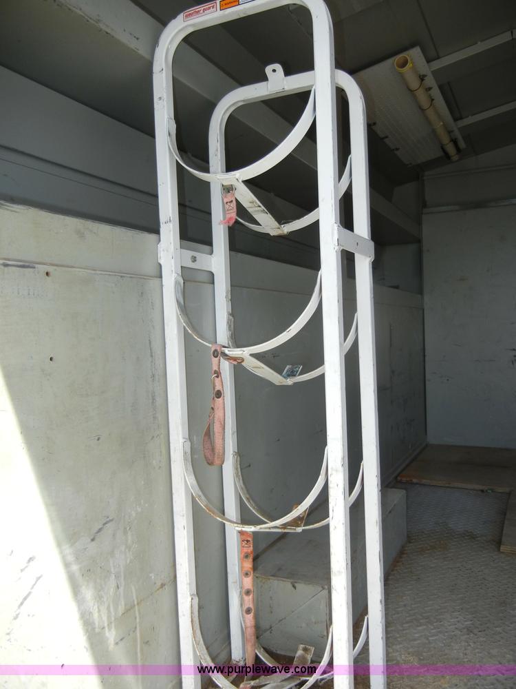 image for item C4323 2001 GMC G3500 utility van