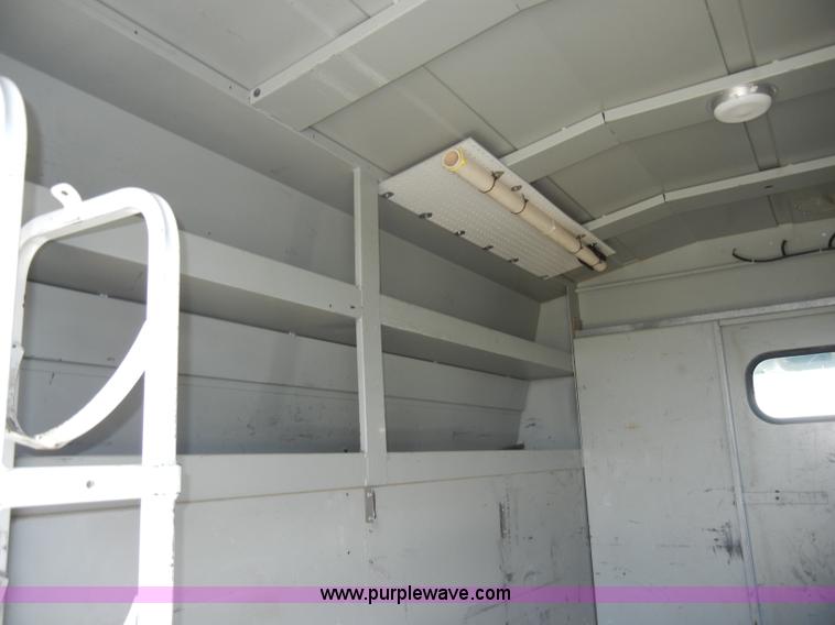 image for item C4323 2001 GMC G3500 utility van