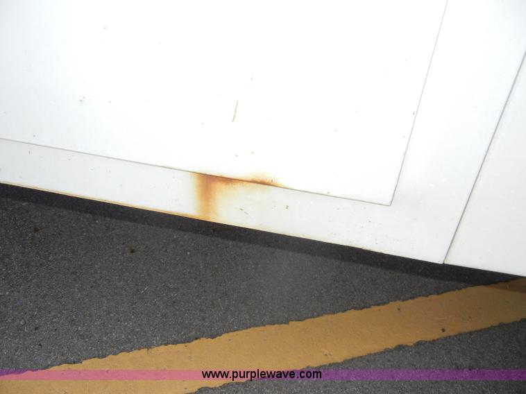 image for item C4323 2001 GMC G3500 utility van