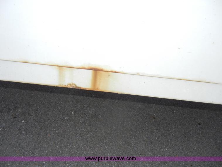 image for item C4323 2001 GMC G3500 utility van