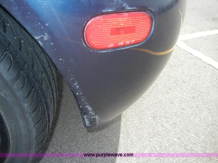 image for item C4324 2000 Volkswagen New Beetle TDI