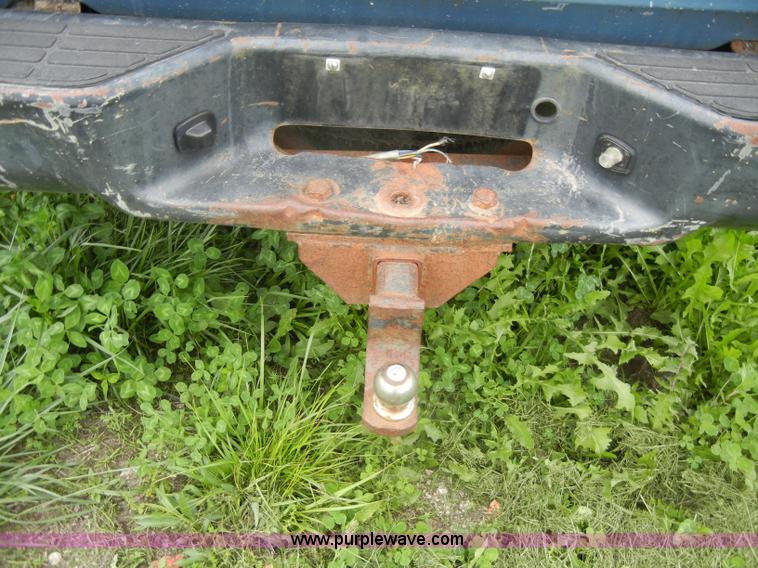 image for item C4457 1988 Chevrolet K2500 Cheyenne extended cab pickup truck