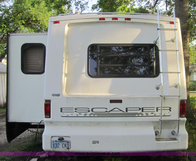 image for item C5387 1995 Damon Escaper 30' fifth wheel camper