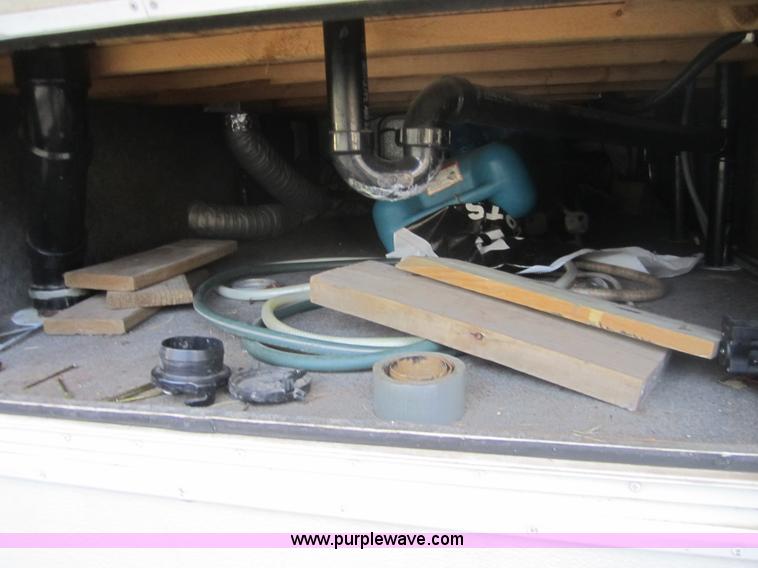 image for item C5387 1995 Damon Escaper 30' fifth wheel camper