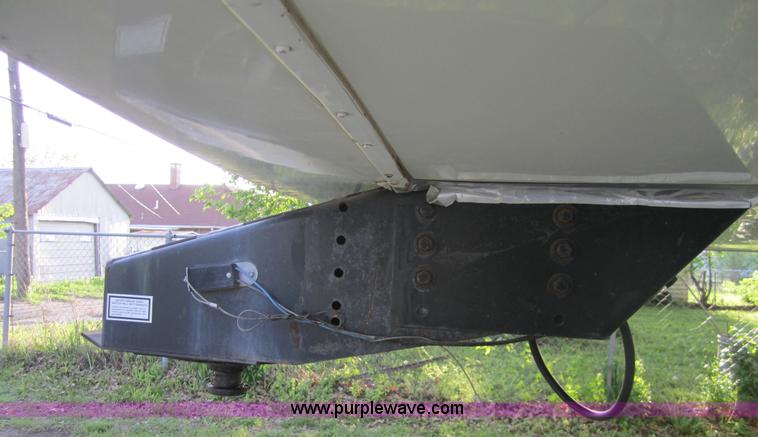 image for item C5387 1995 Damon Escaper 30' fifth wheel camper