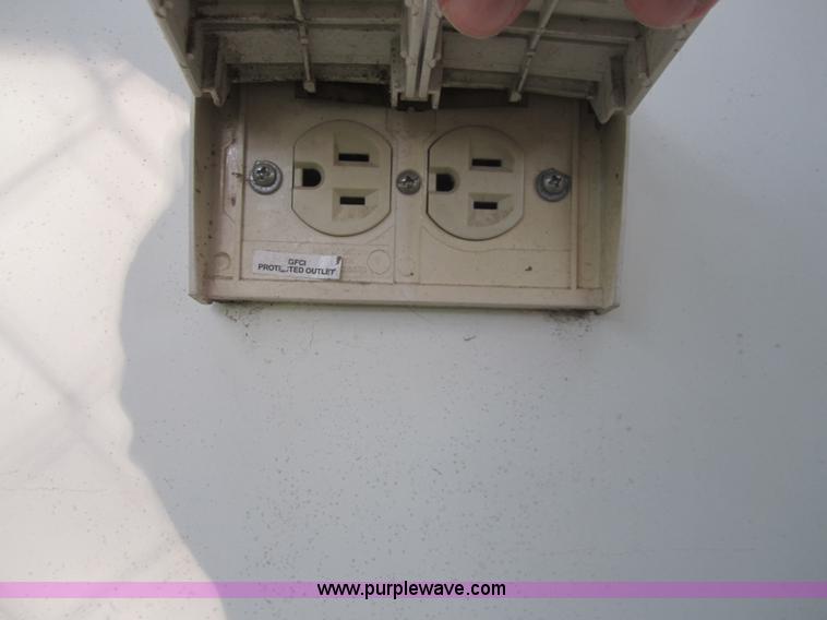 image for item C5387 1995 Damon Escaper 30' fifth wheel camper