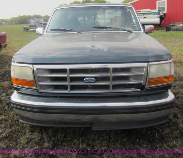 image for item C5422 1995 Ford F150 XLT SuperCab pickup truck