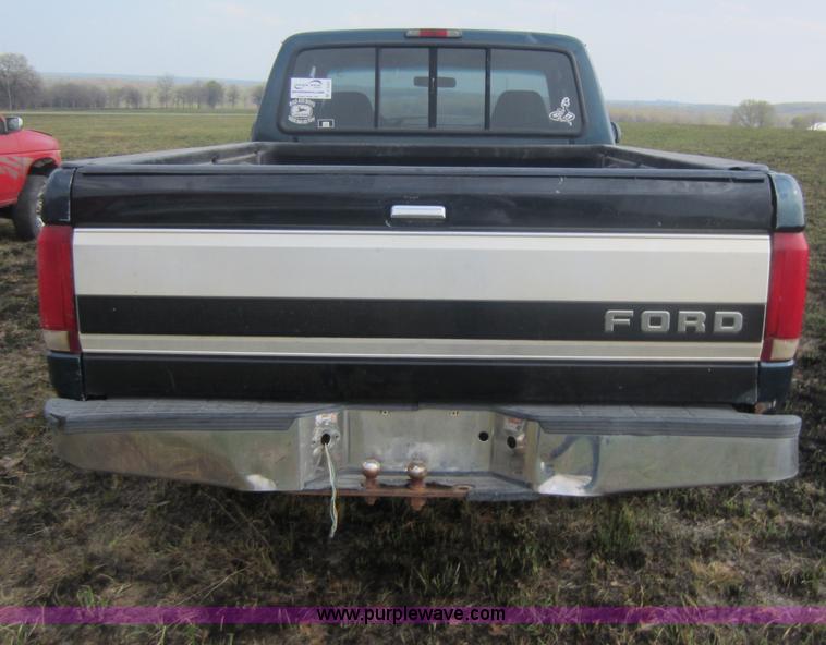 image for item C5422 1995 Ford F150 XLT SuperCab pickup truck