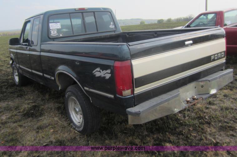 image for item C5422 1995 Ford F150 XLT SuperCab pickup truck