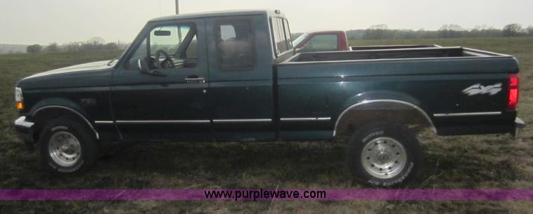 image for item C5422 1995 Ford F150 XLT SuperCab pickup truck