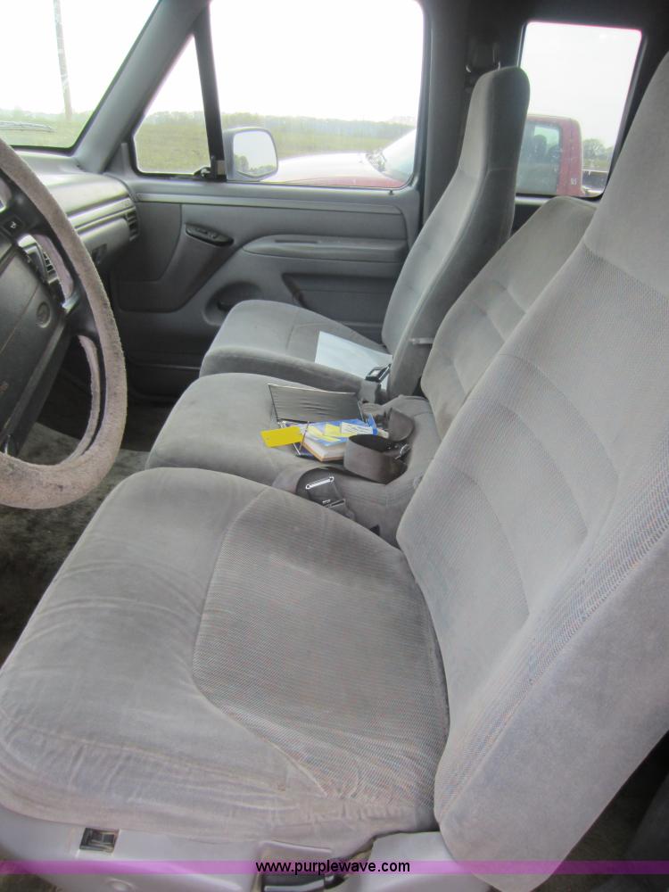 image for item C5422 1995 Ford F150 XLT SuperCab pickup truck