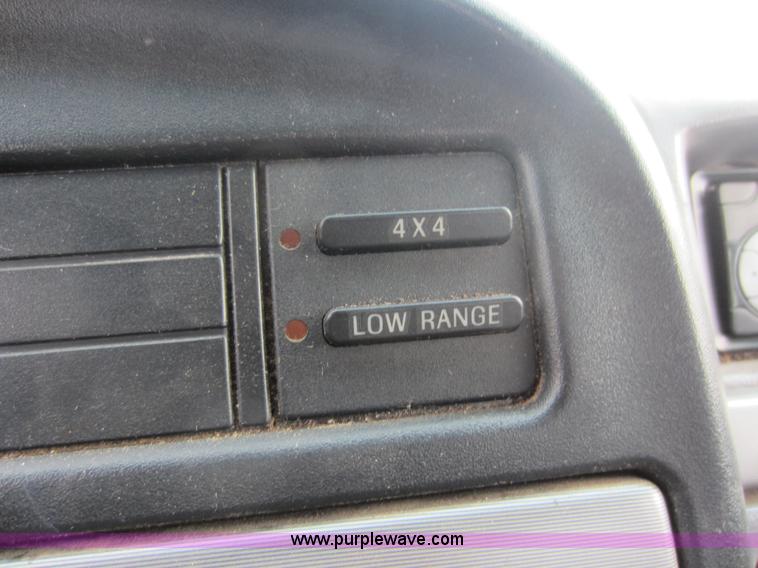 image for item C5422 1995 Ford F150 XLT SuperCab pickup truck