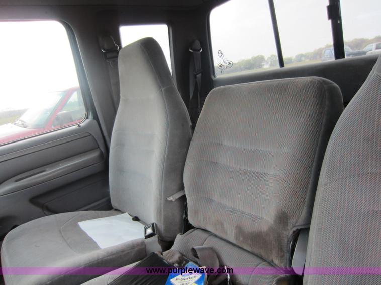 image for item C5422 1995 Ford F150 XLT SuperCab pickup truck