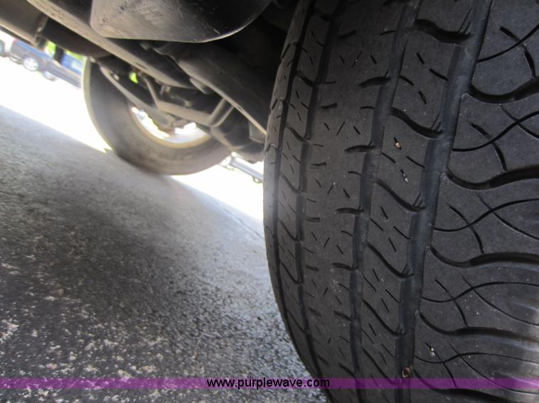 image for item C5434 2006 Nissan Armada SUV