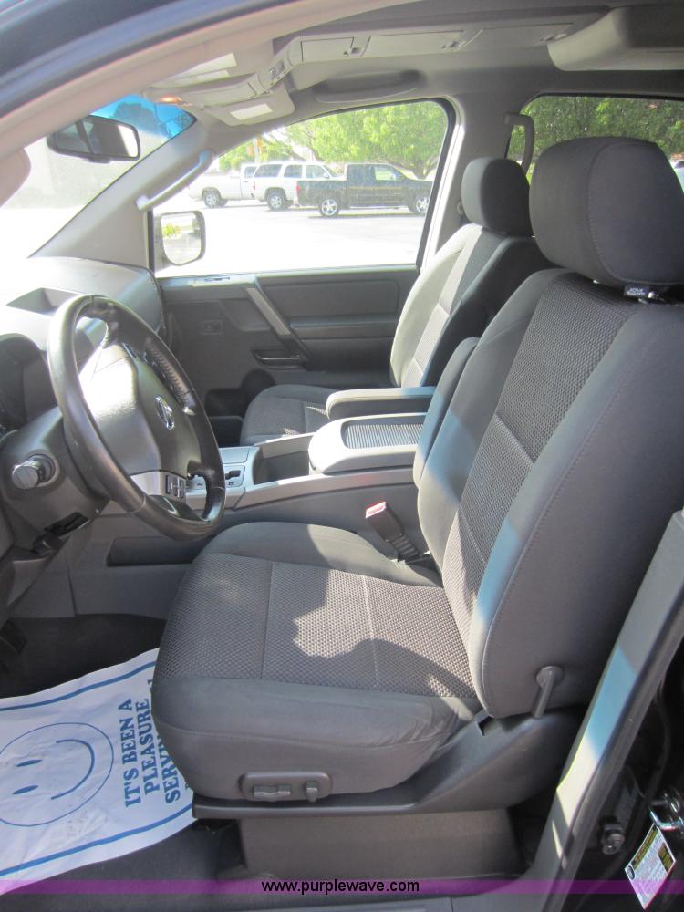 image for item C5434 2006 Nissan Armada SUV