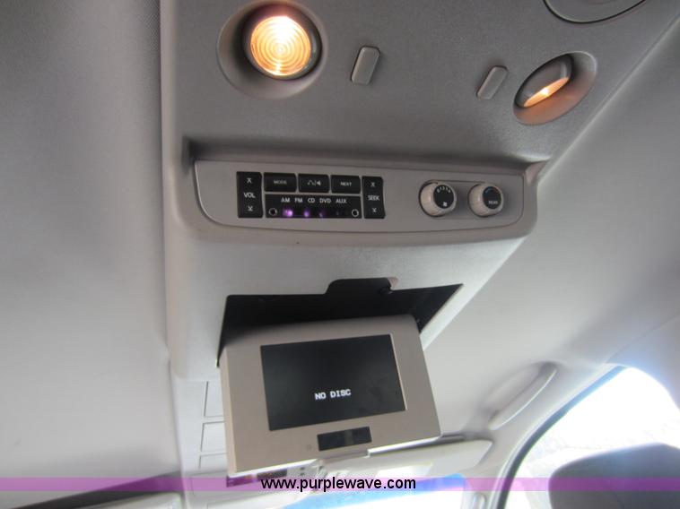 image for item C5434 2006 Nissan Armada SUV