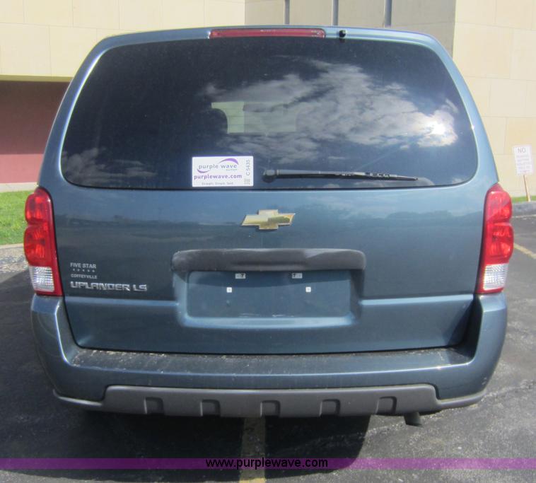 image for item C5435 2007 Chevrolet Uplander LS mini van