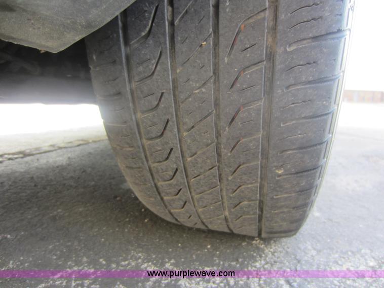 image for item C5435 2007 Chevrolet Uplander LS mini van