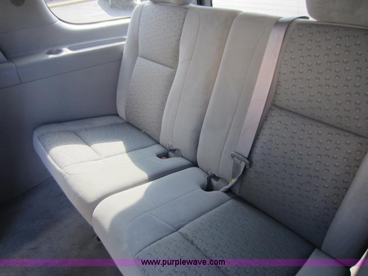 image for item C5435 2007 Chevrolet Uplander LS mini van