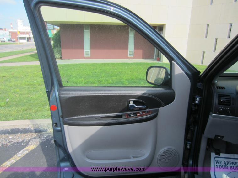 image for item C5435 2007 Chevrolet Uplander LS mini van