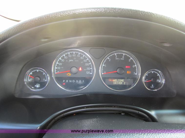 image for item C5435 2007 Chevrolet Uplander LS mini van