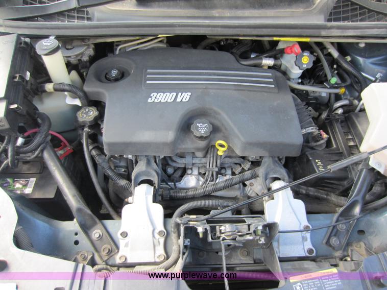 image for item C5435 2007 Chevrolet Uplander LS mini van