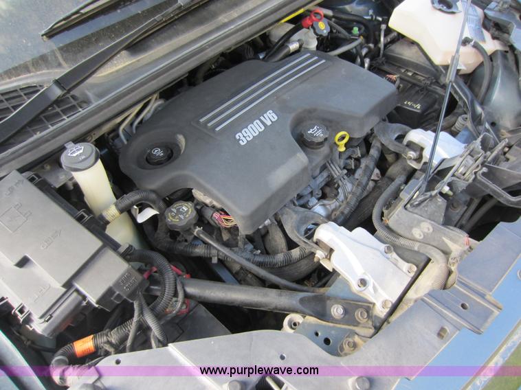 image for item C5435 2007 Chevrolet Uplander LS mini van