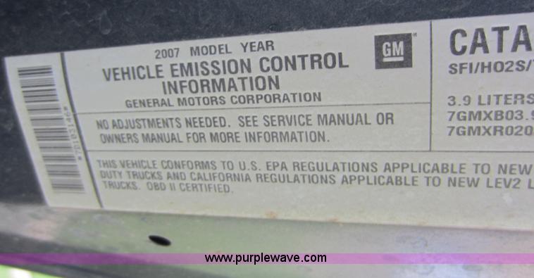 image for item C5435 2007 Chevrolet Uplander LS mini van