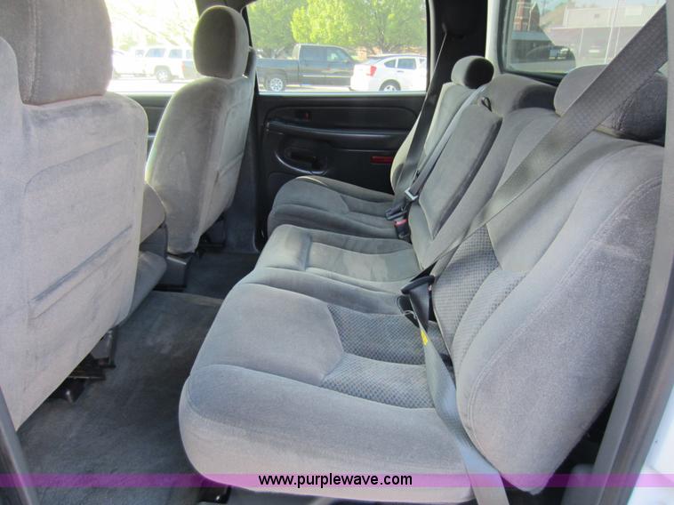 image for item C5436 2007 Chevrolet Silverado 1500 LS crew cab pickup truck
