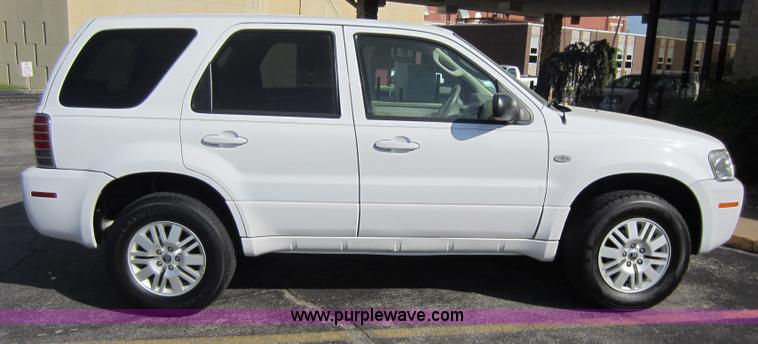 image for item C5437 2006 Mercury Mariner SUV