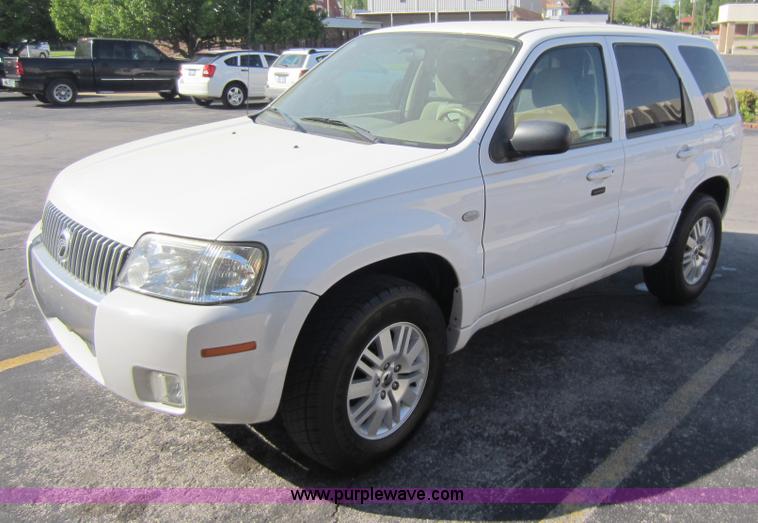 image for item C5437 2006 Mercury Mariner SUV