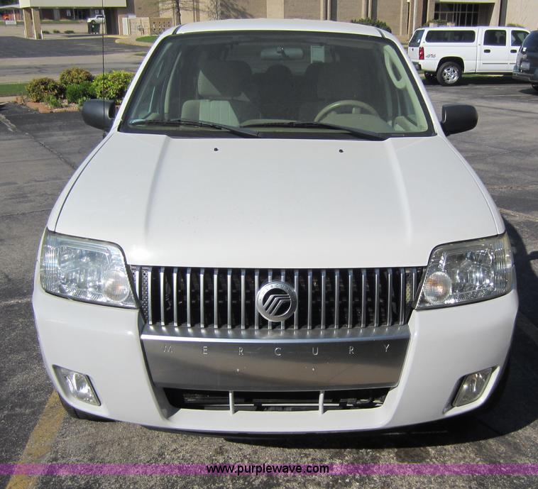 image for item C5437 2006 Mercury Mariner SUV