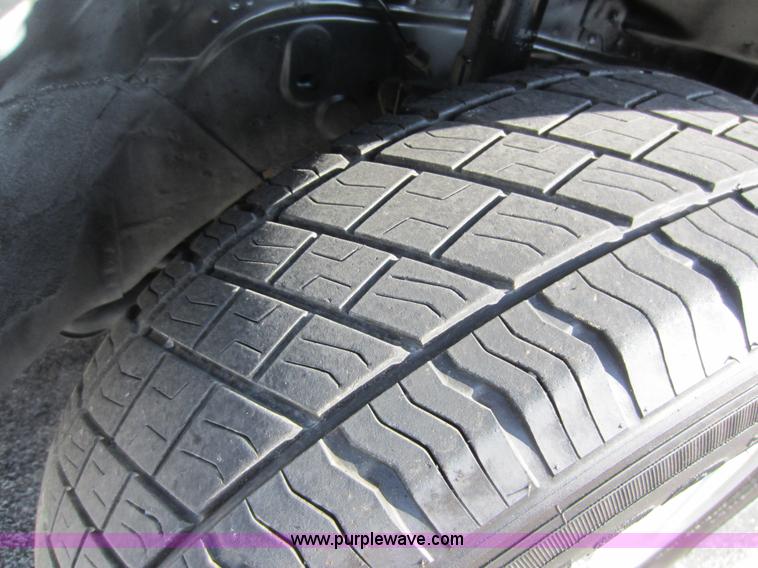 image for item C5437 2006 Mercury Mariner SUV