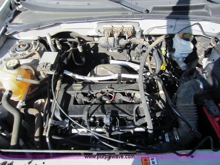 image for item C5437 2006 Mercury Mariner SUV