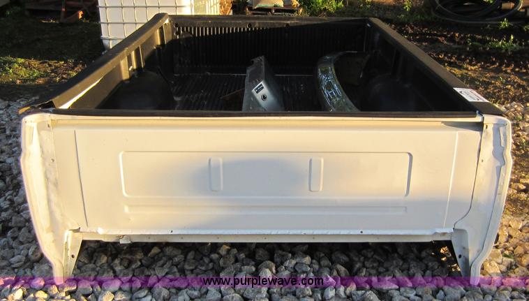 image for item C5447 1994 Ford F250 pickup truck bed