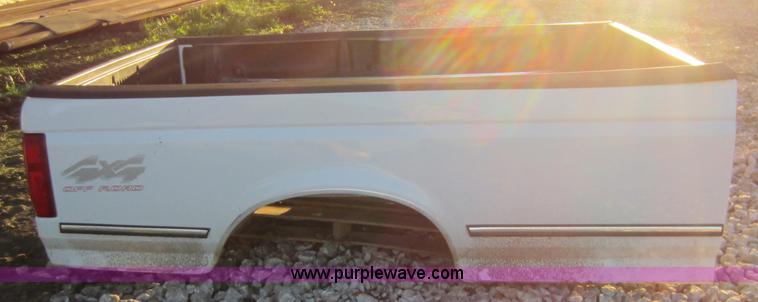 image for item C5447 1994 Ford F250 pickup truck bed