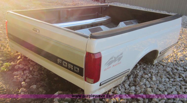 image for item C5447 1994 Ford F250 pickup truck bed