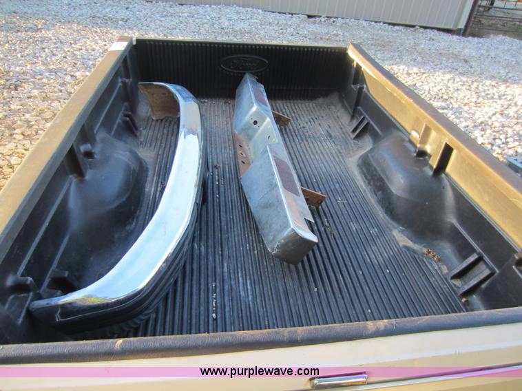 image for item C5447 1994 Ford F250 pickup truck bed