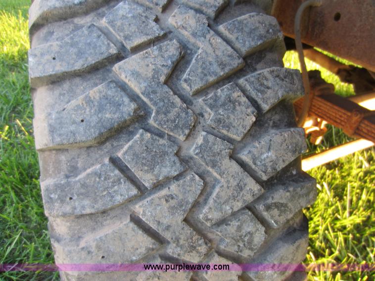 image for item C5448 1961 Ford F100 pickup truck