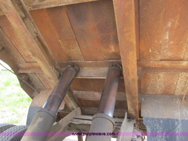 image for item D3147 1968 GMC 5500 dump truck