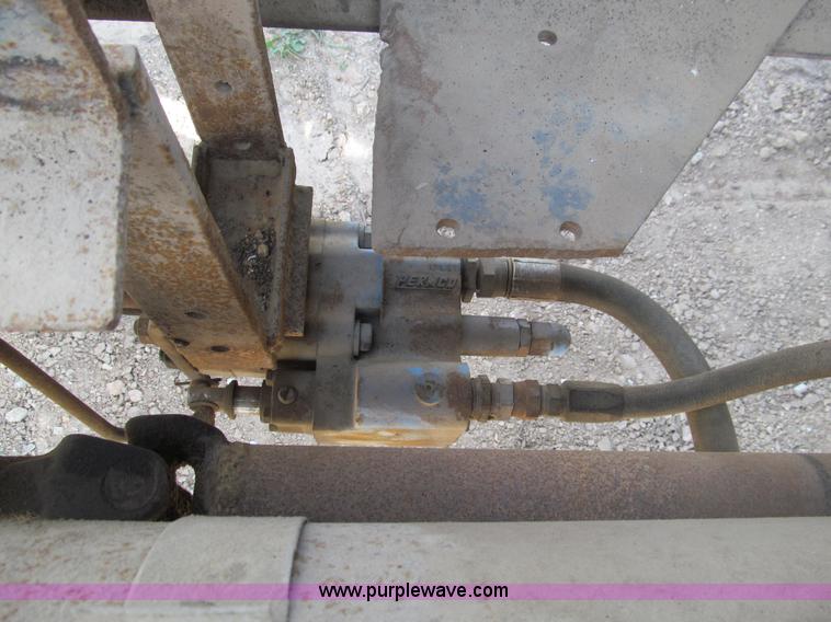 image for item D3147 1968 GMC 5500 dump truck