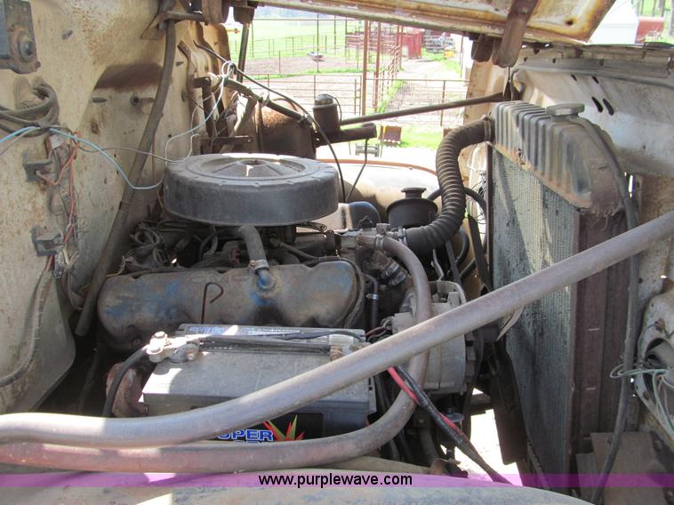 image for item D3147 1968 GMC 5500 dump truck